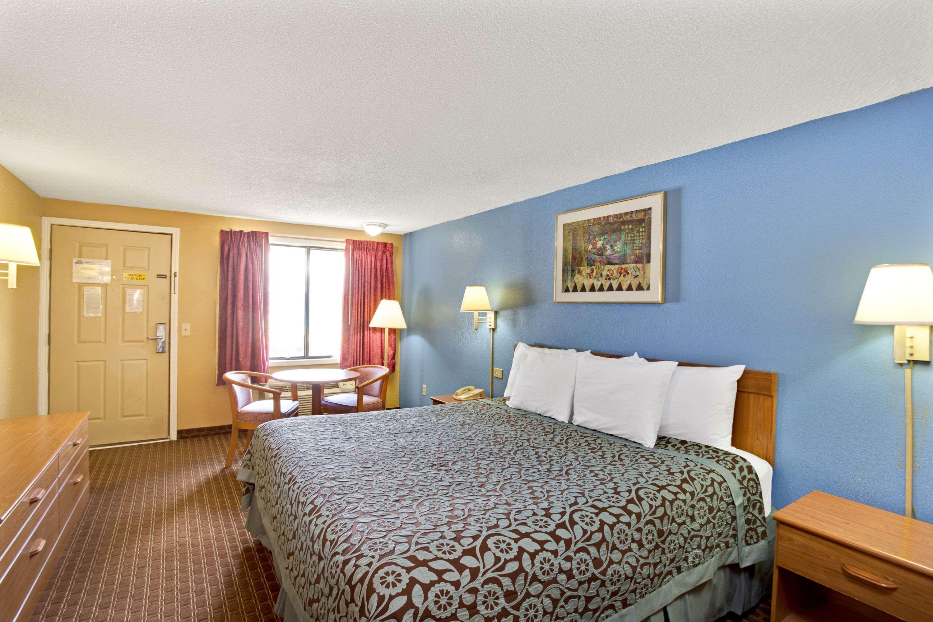 Days Inn By Wyndham Lawrenceville Exterior foto